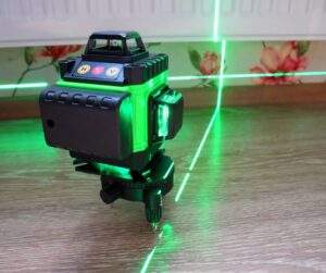 niwelator laserowy